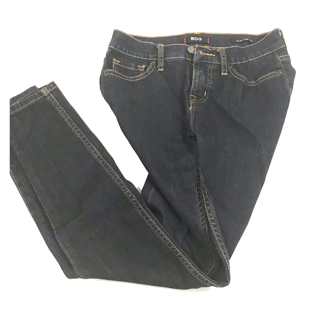 Urban Outfitters BDG Mid Rise Twig Ankle Jeans